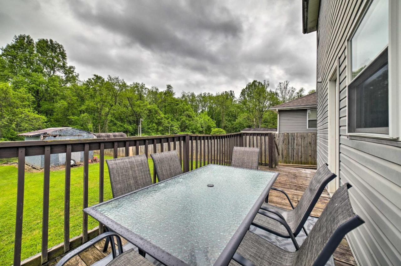 Morgantown Home With Deck About 2 Mi To Wv University! Exterior photo